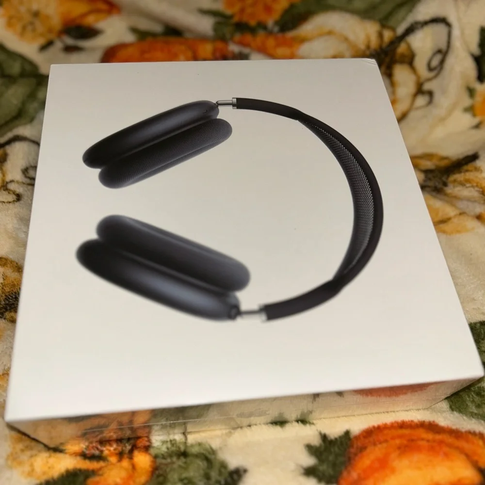 Apple AirPods Max - Charcoal Gray